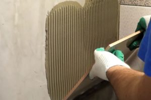 Как класть плитку на стену - пошаговая инструкция для начинающих