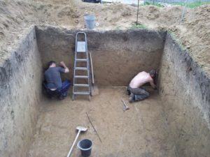 Как построить погреб на улице
